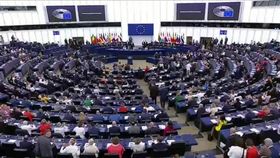 VIDEO Europarlamentarii nu mai pot chiuli. S-a introdus o nouă regulă